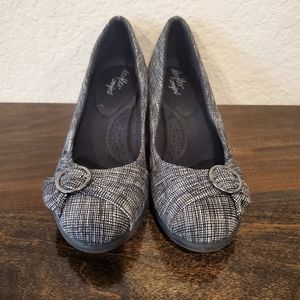 Black and white wedge shoes (size 7)
